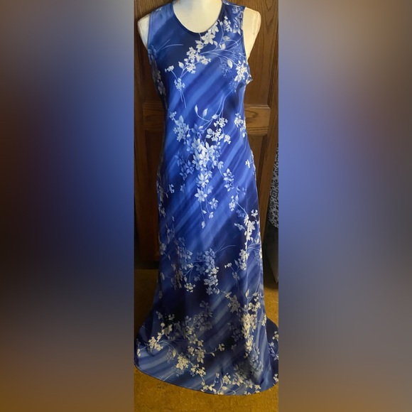 My Michelle Maxi Dress - Picture 2 of 7